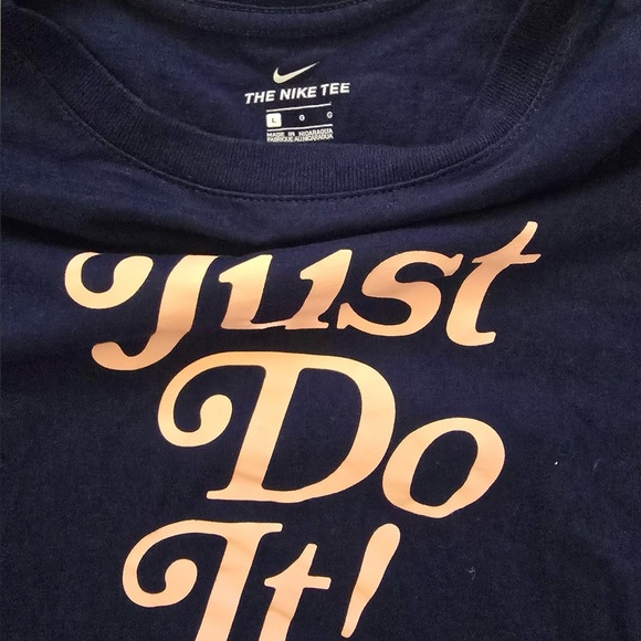 Nike Girls Sz Large "Just Do It!" Girls Navy Blue Pink Logo T-Shirt Youth Teen - Picture 3 of 3